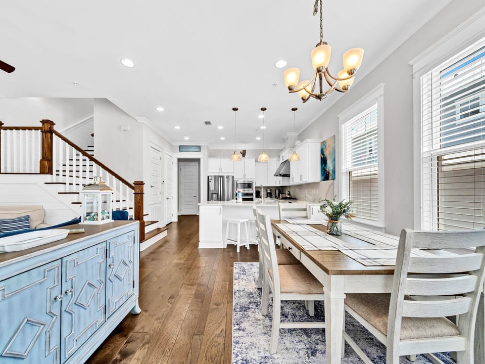 Dining to kitchen view
