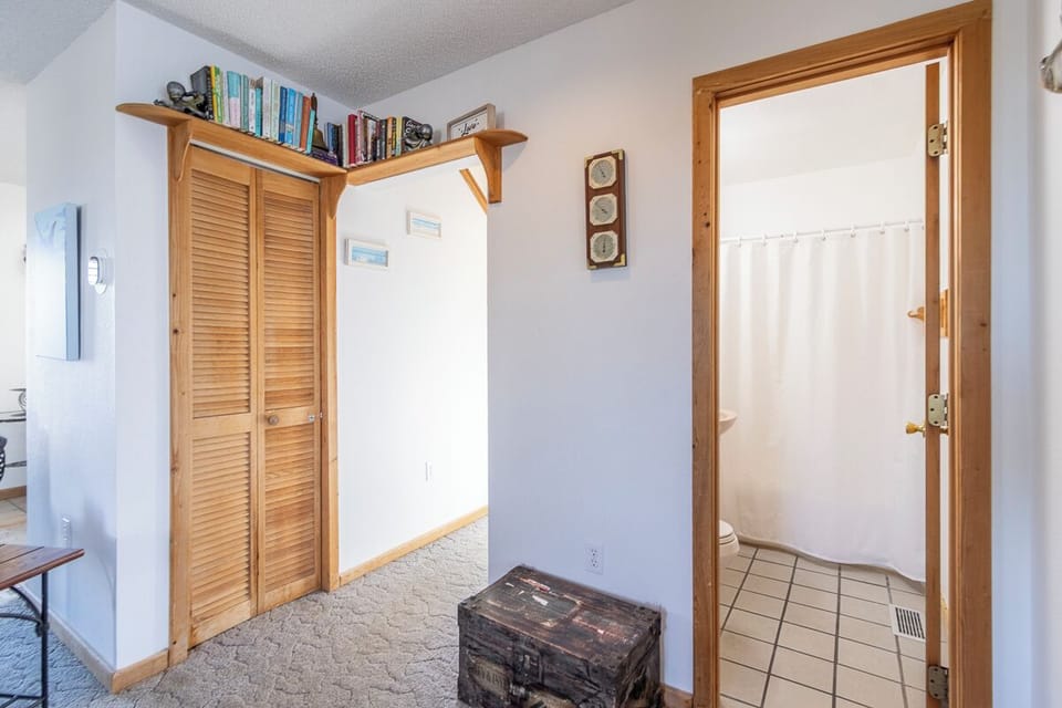 Mid Level Half Bath