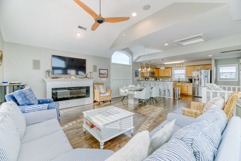 Top Level Living Area