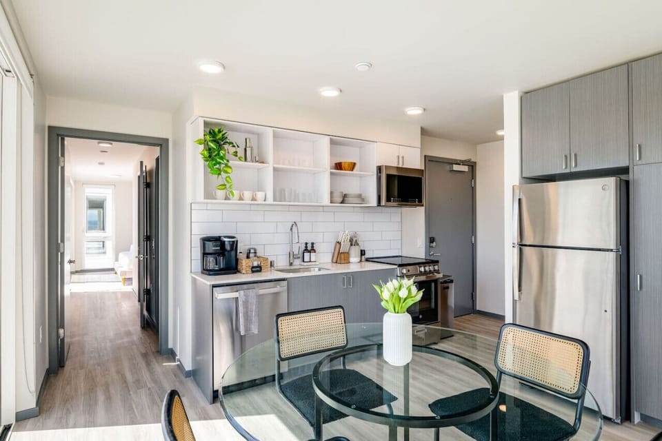 Everything you need to make a meal, plus a dining spot with city views that make takeout feel unnecessary.