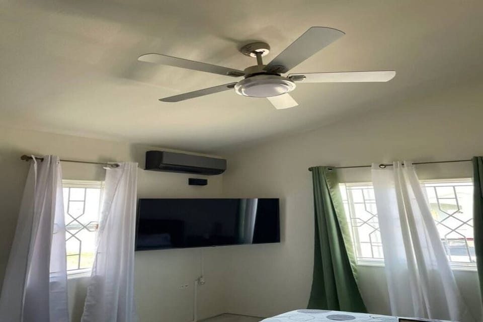 Bedroom 1, Fan & AC