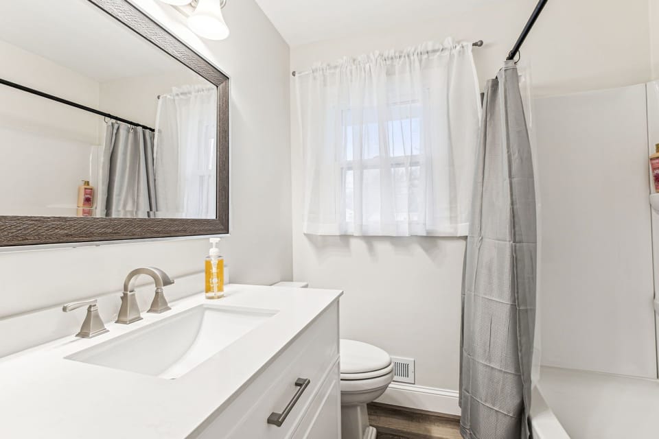 Main Floor Bath