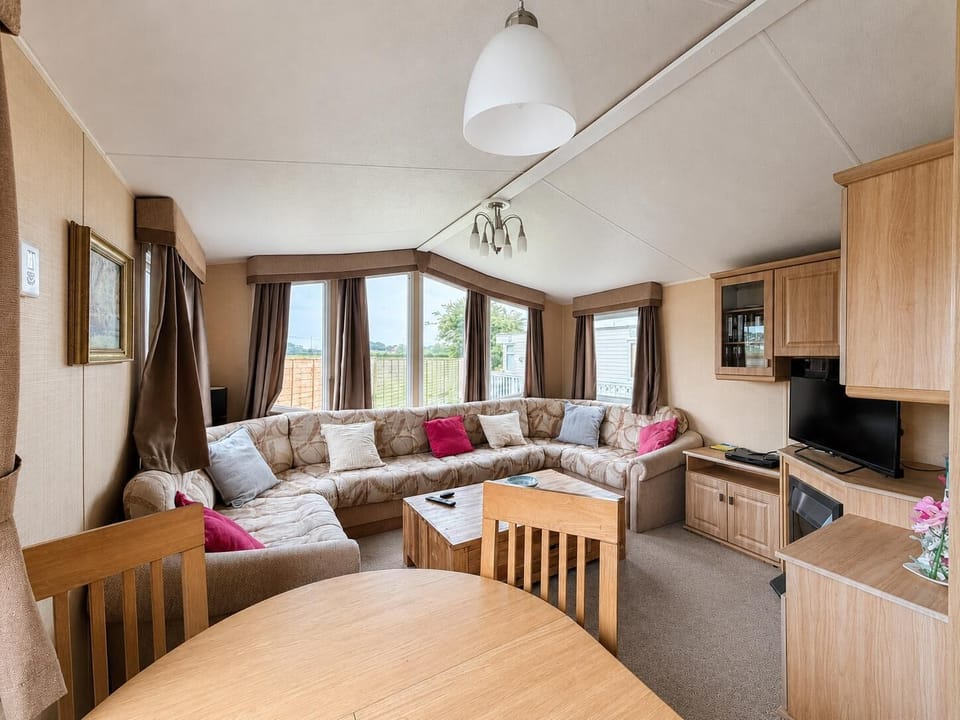 Cosy and inviting lounge perfect for relaxing with family and friends.