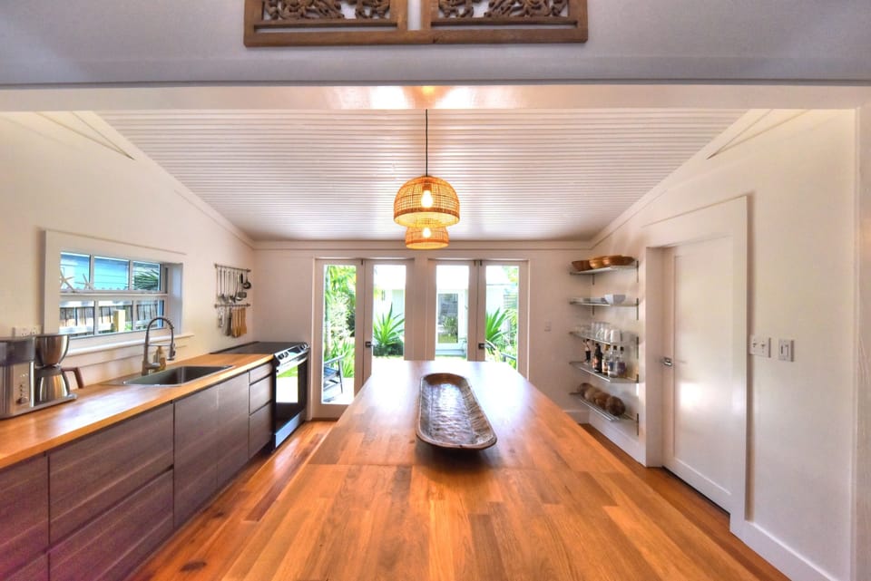  Kitchen looking out to the French doors 
