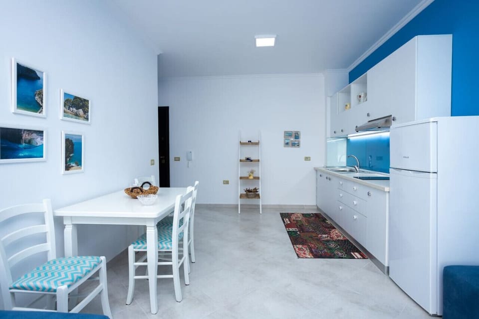 Fully-equipped kitchen