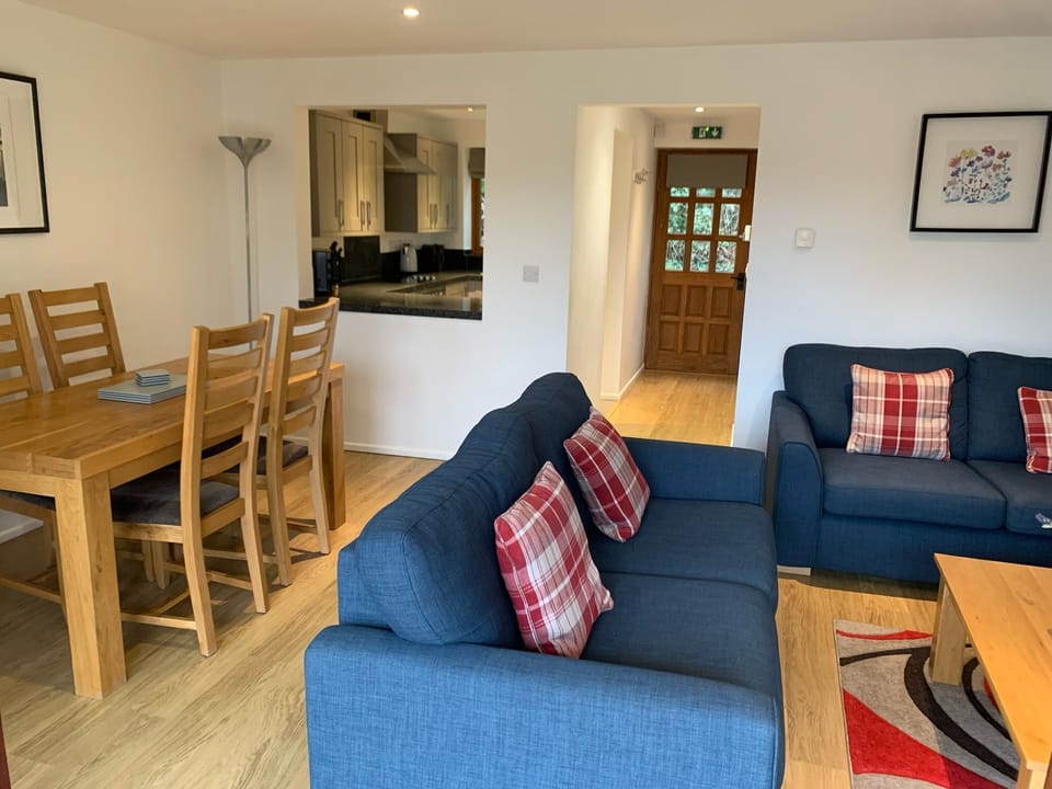 Living/Dining Area