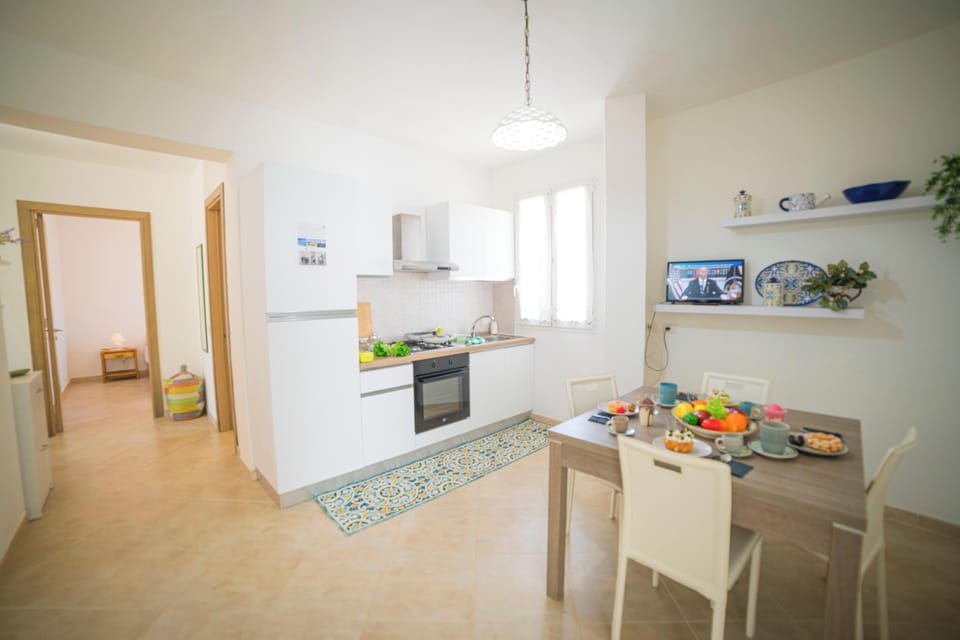 Kitchen and dining area