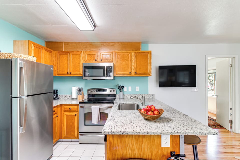 Kitchen | Cooking Basics Supplied