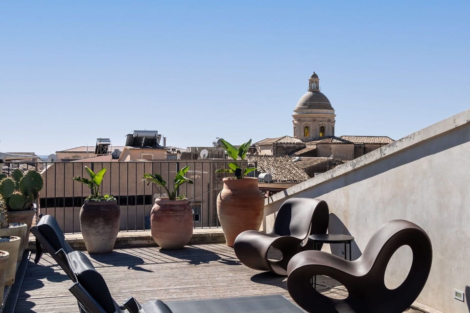 Balcony / Terrace / Patio