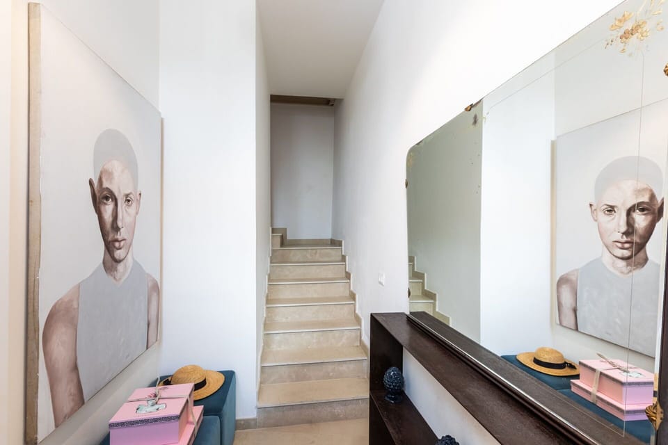 Room Detail
