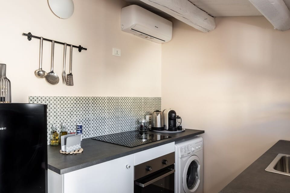 Kitchen, Room Detail