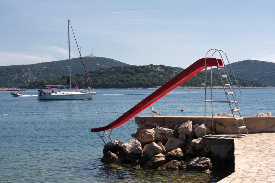 Nearby beaches