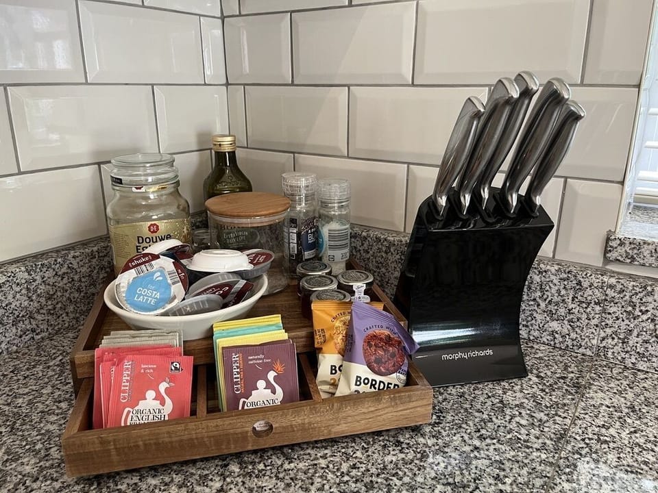 Kitchen Amenities
