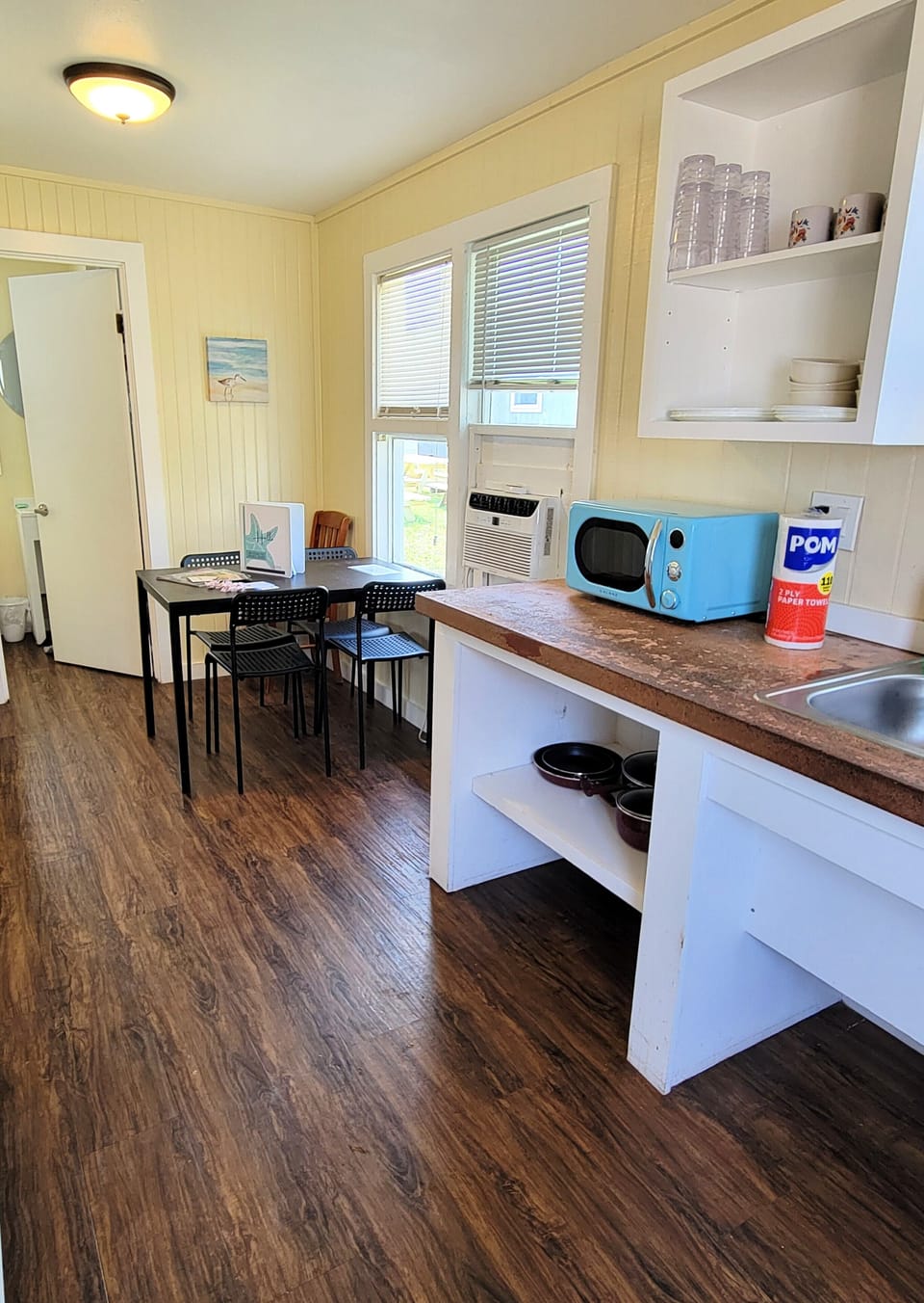 Kitchen basics, paper products, and soaps are provided
