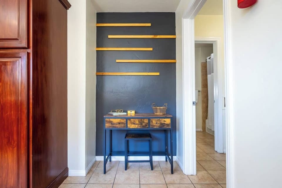 Entryway Delight: Welcome to your stylish entry with chic decor and functional elegance!