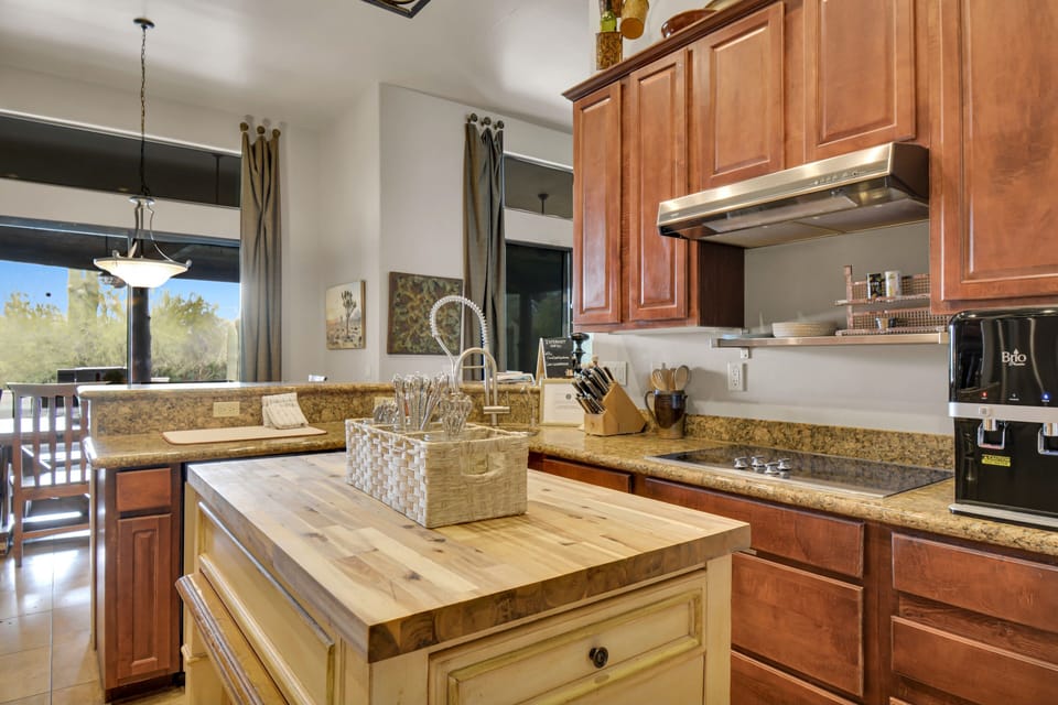 Stocked kitchen 