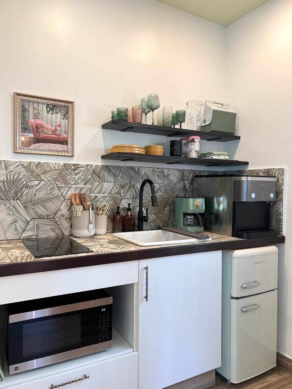 Jungle Bungalow Kitchen with Ice and Water Machine