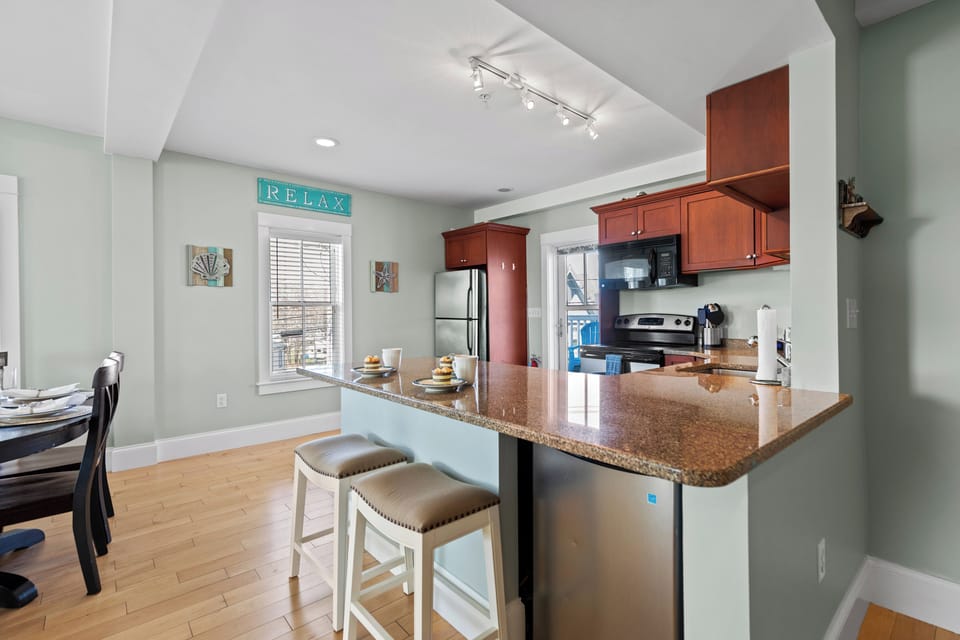 Cozy, stocked kitchen