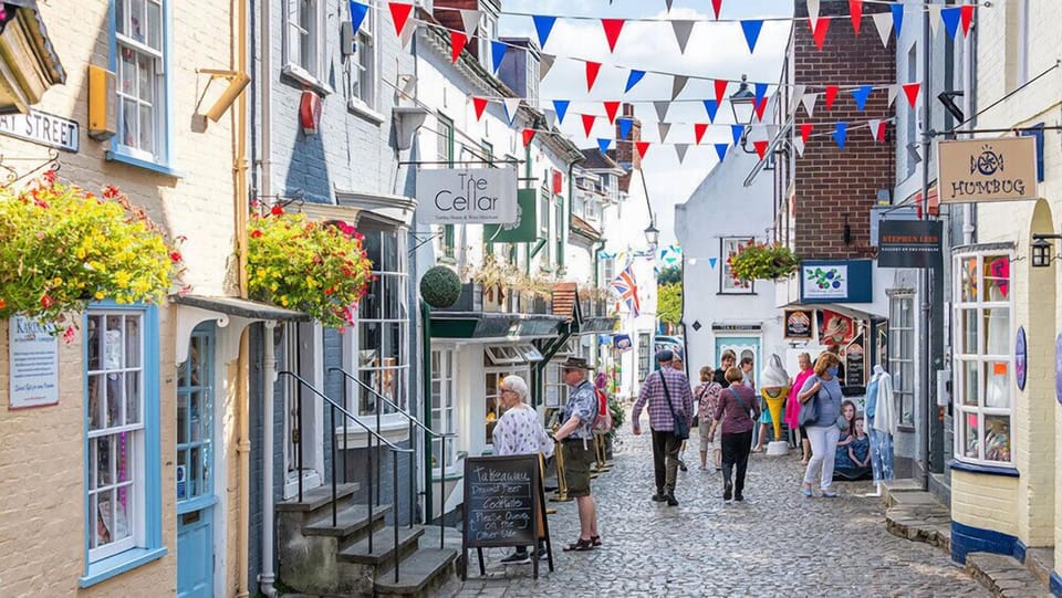 The Cobbles to the Quay