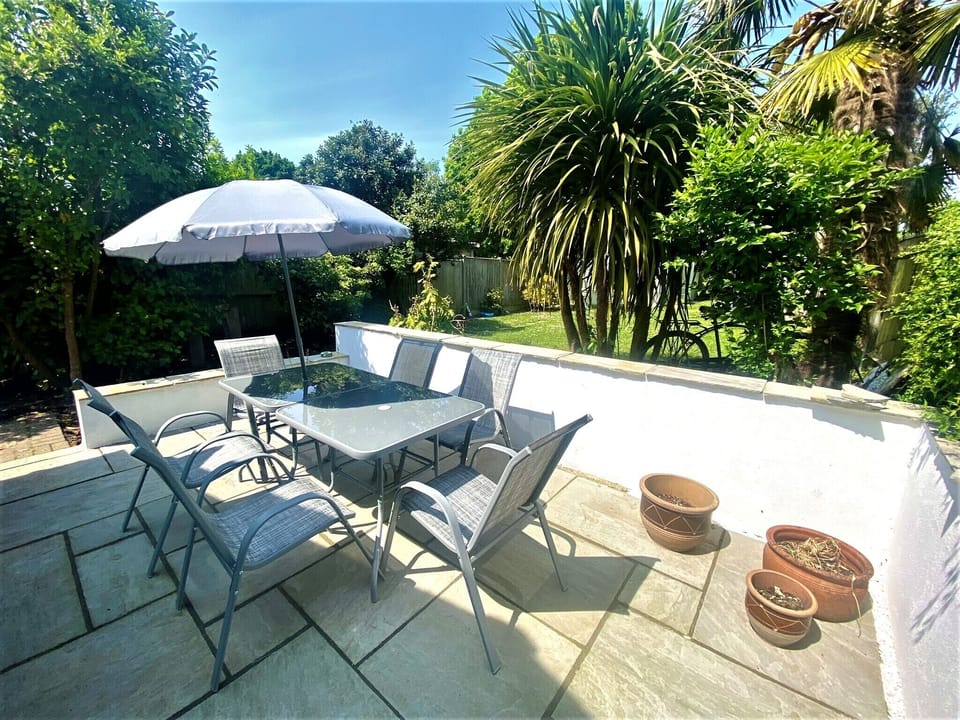 BBQ and Outside Dining