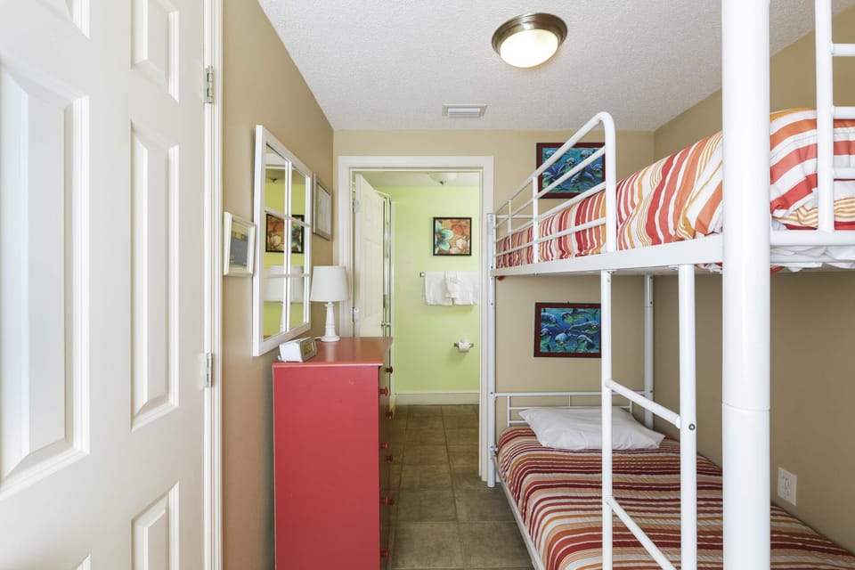 Bunkbeds in the hallway nook