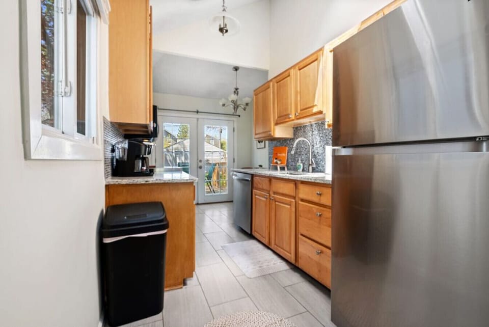 Fully Furnished Kitchen