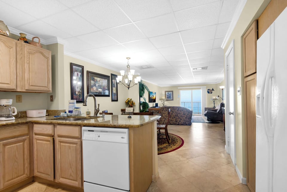 Kitchen to living room
