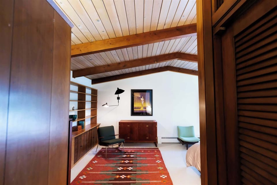 Master Bedroom entry