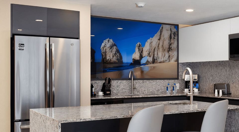 Kitchen or kitchenette