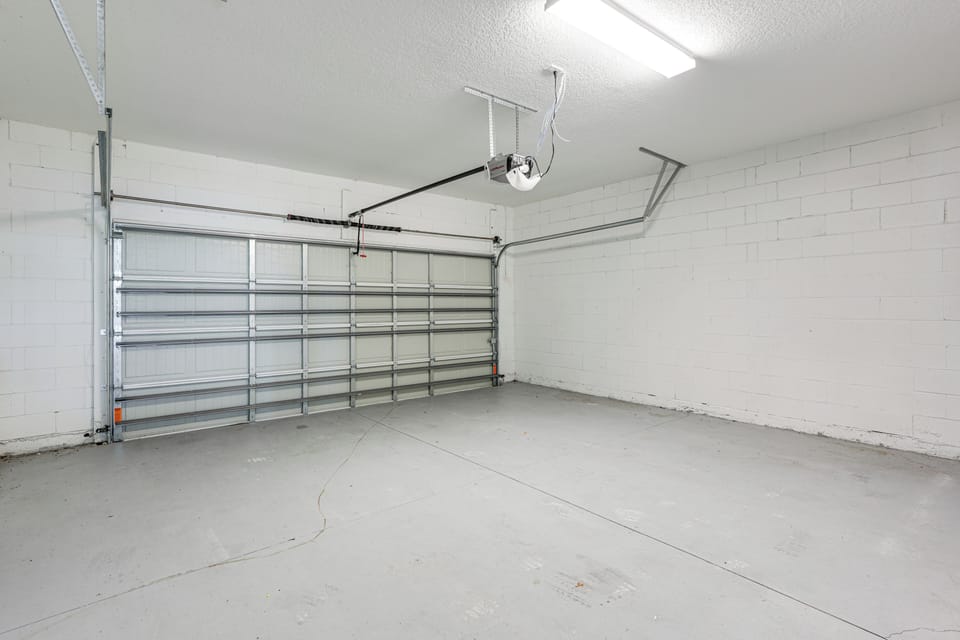 Garage | Parking (2 Vehicles)