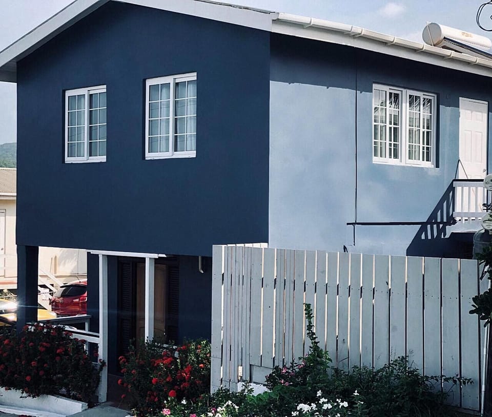 Entire house sleeps 8 pax.  2 storey building each sleep 4 pax. 4 bedroom/2 bath