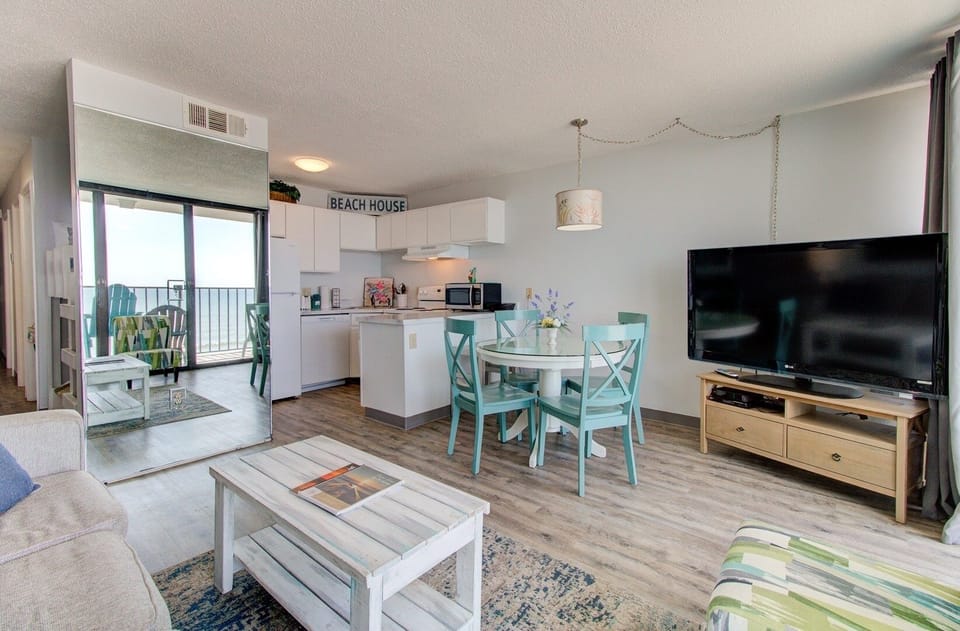 Atlantic Towers 706-print-007-072-Main Living Area-4200x2760-300dpi