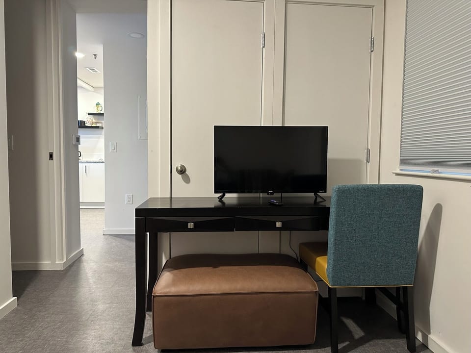 Office Guest Room Workspace