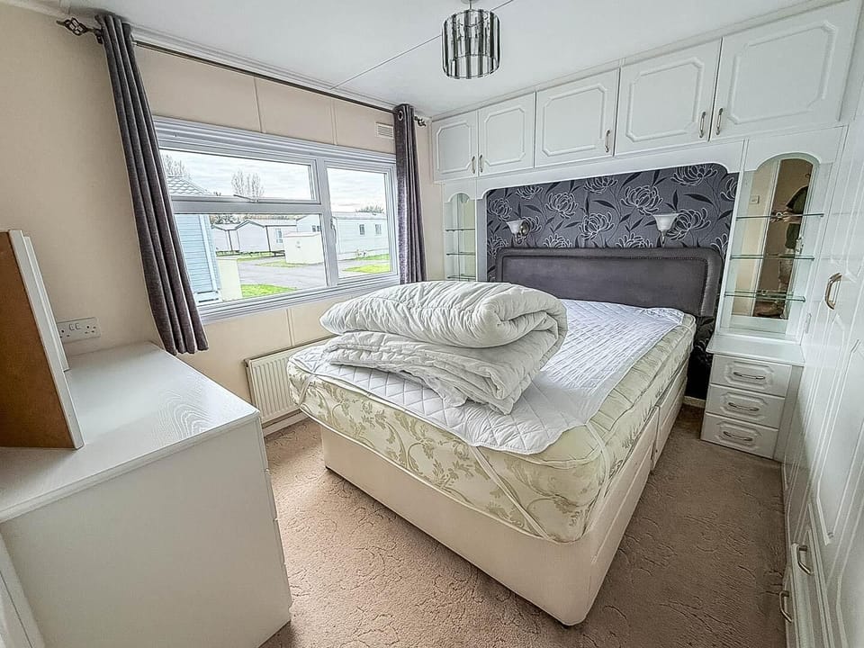 Plan your last-minute staycation at Southview Holiday Park Skegness, where you can enjoy a lodge holiday in Lincolnshire with plenty of things to do in Skegness nearby.