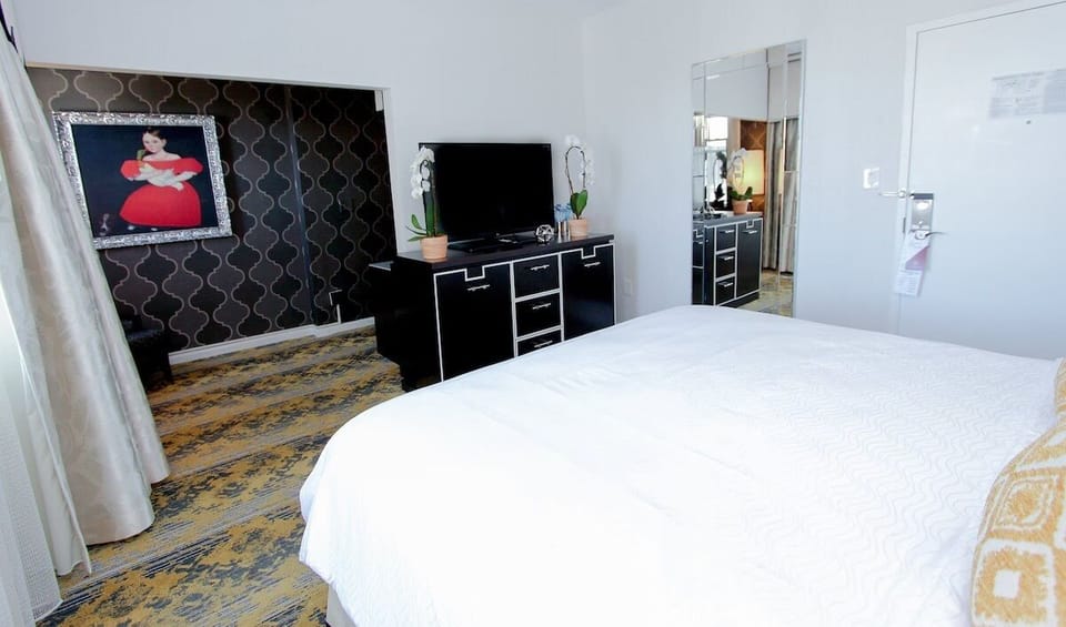 King size bed