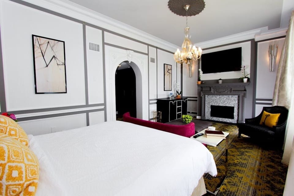 King size bed