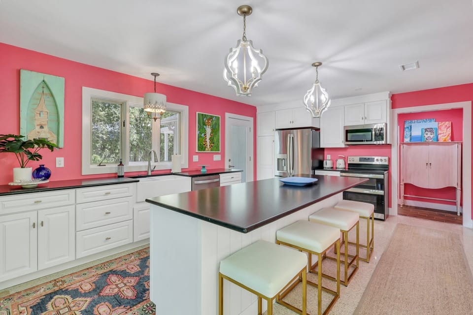 Open and well-equipped kitchen