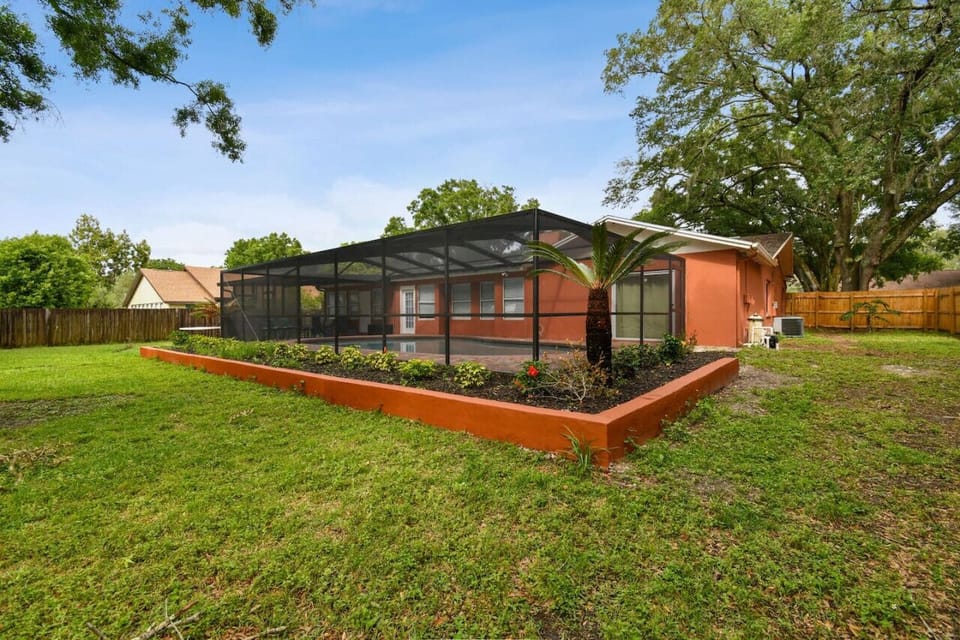 Huge Backyard and Pool