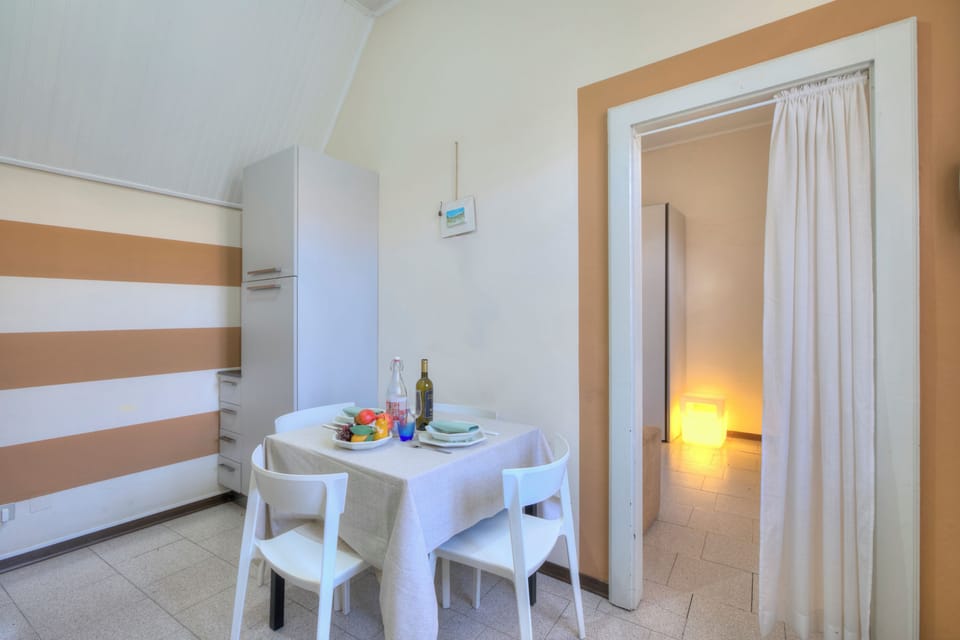 Kitchen and dining area