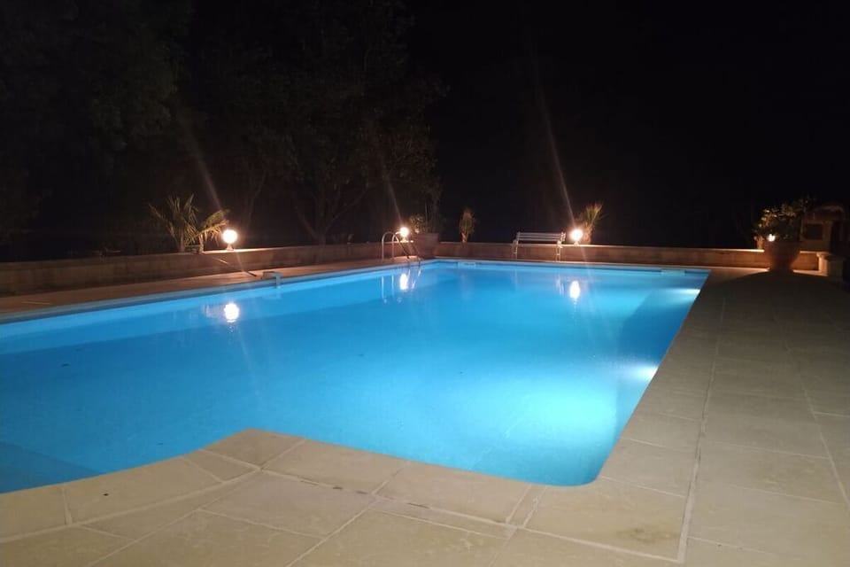 Holiday Home Swimming Pool