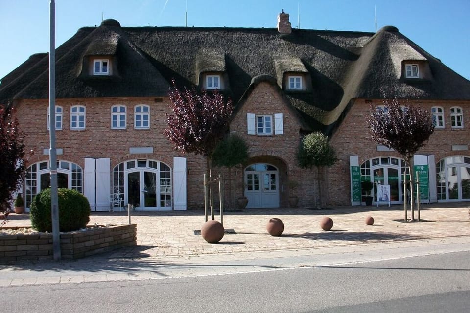 Holiday Home Exterior [summer]