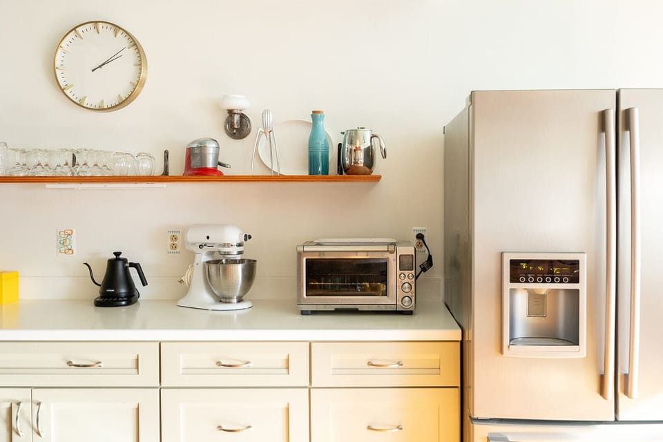 Fancy a cake, a cuppa, or just some toast? We got you covered either way. 