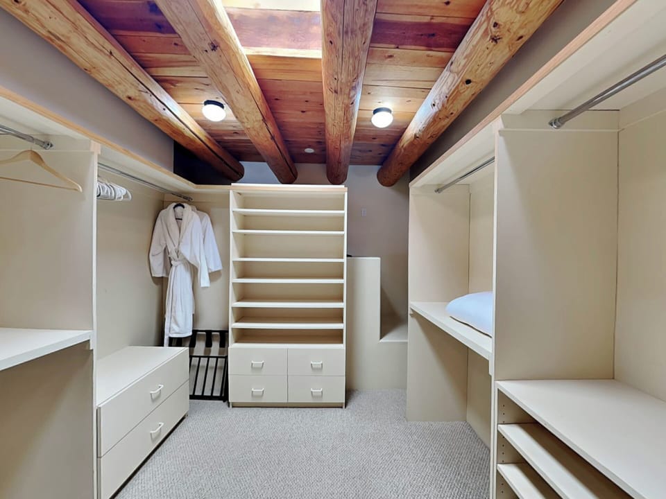 Primary Bedroom -Walk-In Closet - First Floor - Split Level (Floor Two)
