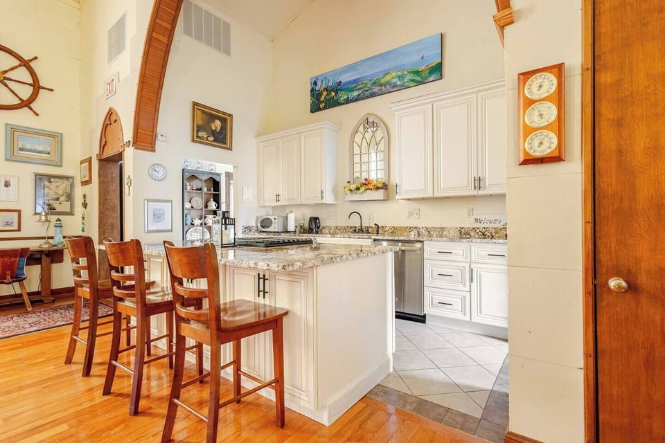 A full designer kitchen is available to guests.