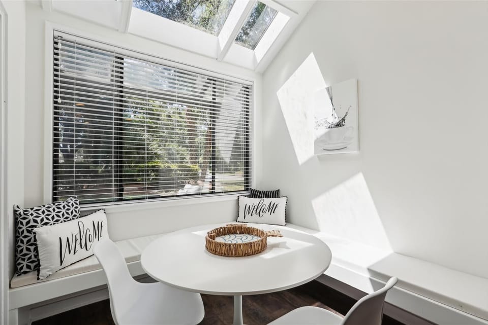 Breakfast Nook in Kitchen at 956 Inverness