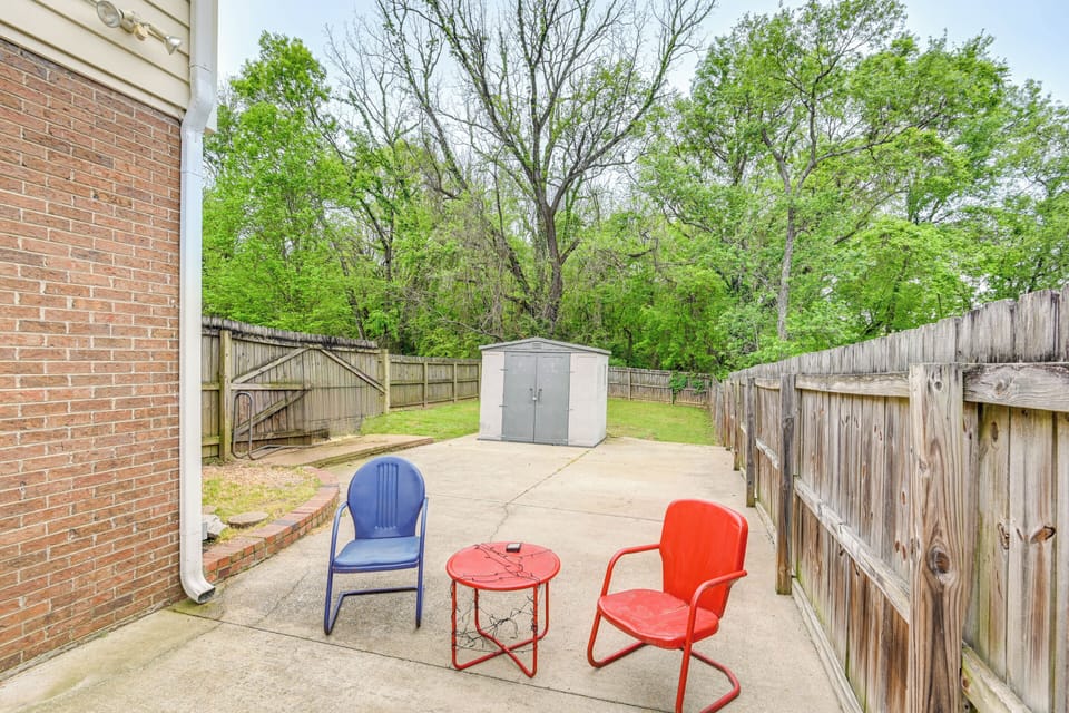 Patio | Outdoor Seating