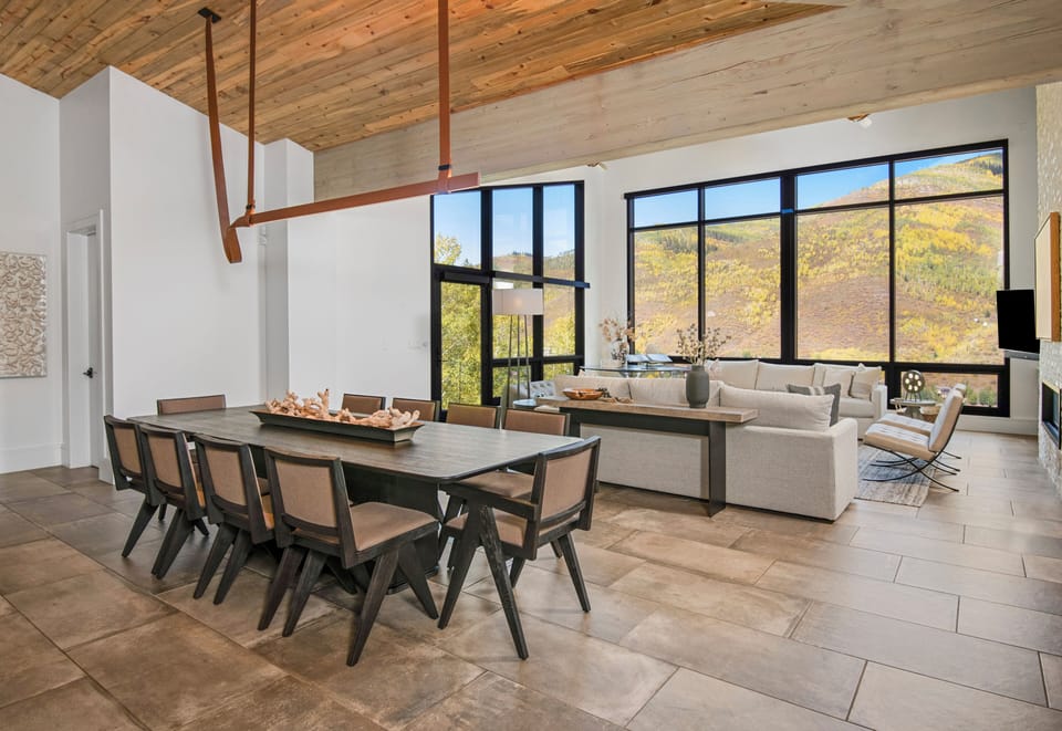 Living Room w/ Dining Area