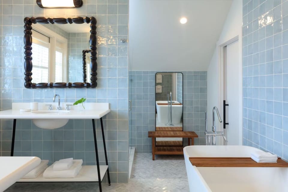 Refresh in a spa-like bath with deep soaking tub.
