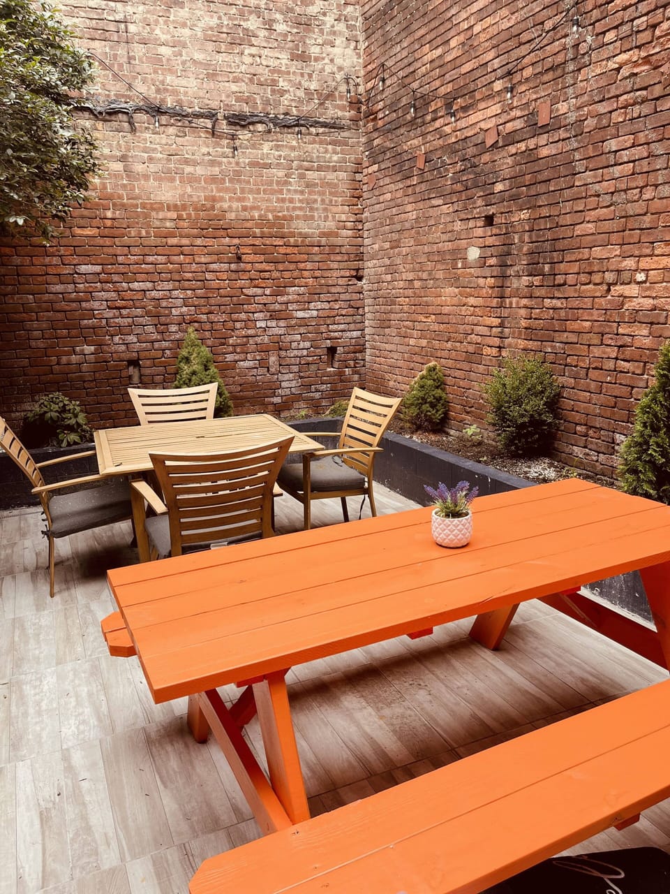 Outdoor dining
