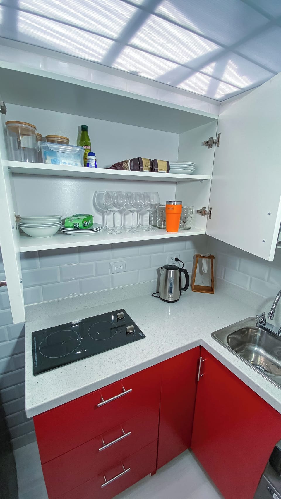 Kitchen with two discs